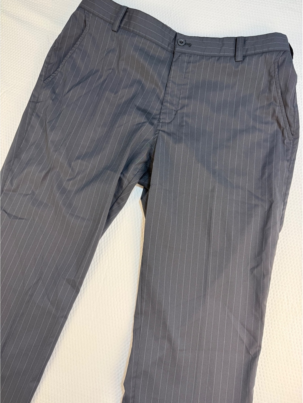 Nike Golf Tour Performance Men's 34x32 Black Pinstripe Dri-FIT Golf Pants